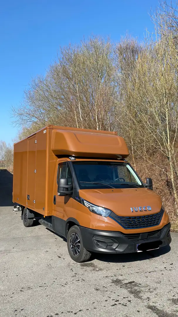 Iveco Daily CNG bestelwagen met gesloten opbouw , 35S14N Hnědá - 2