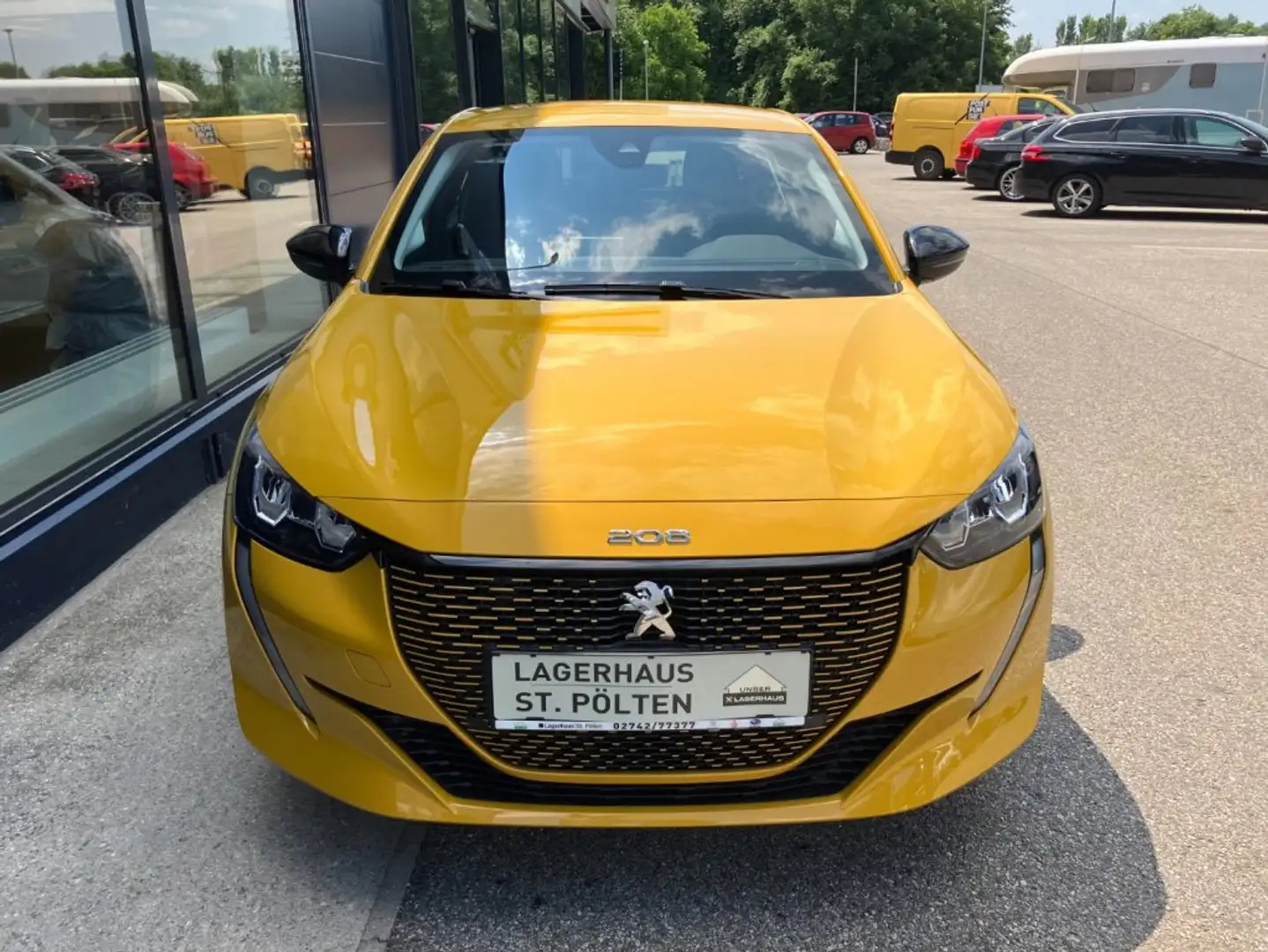 Peugeot e-208 ACT PK Jaune - 2
