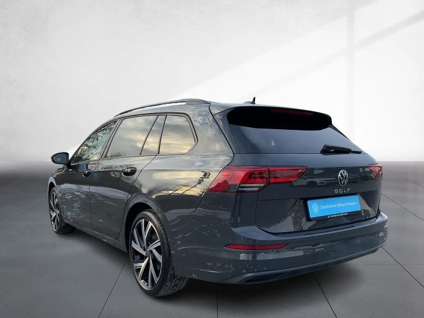 Volkswagen Golf Variant Golf VIII Variant Life 1.5 TSI LED APP TRAVEL Grau - 2