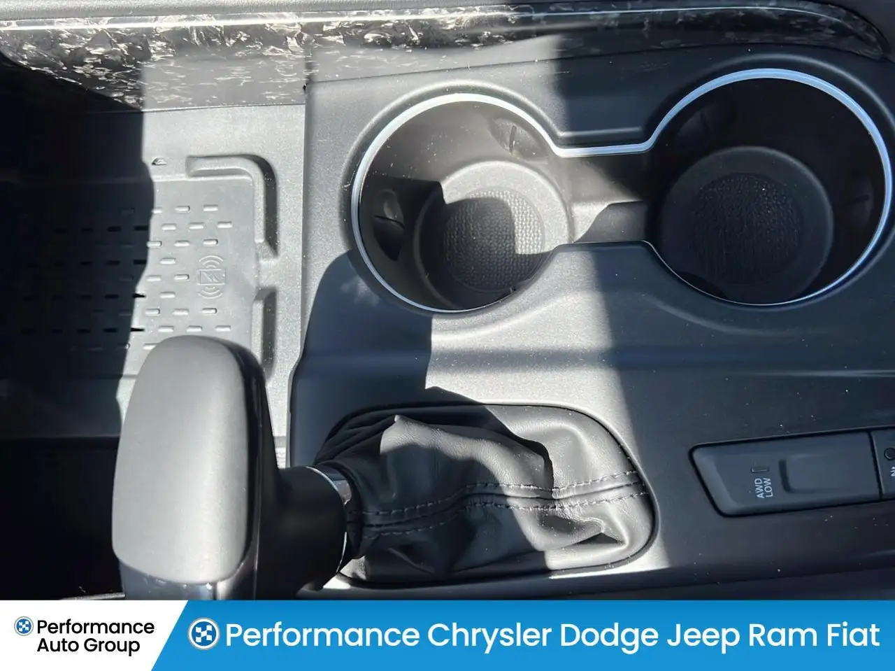Dodge Durango снимка Dodge Durango