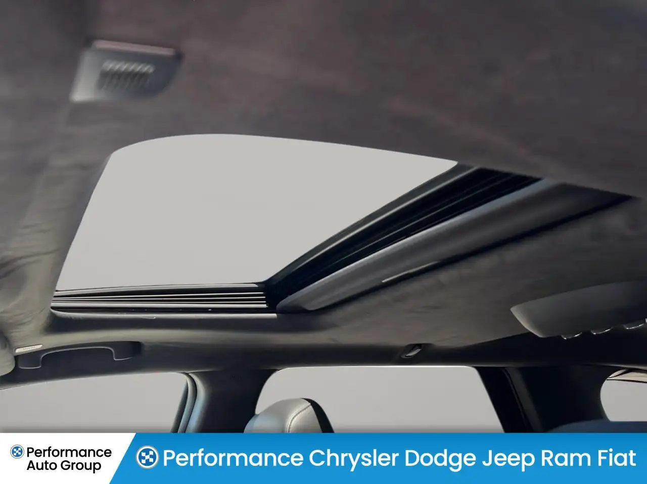 Dodge Durango снимка Dodge Durango
