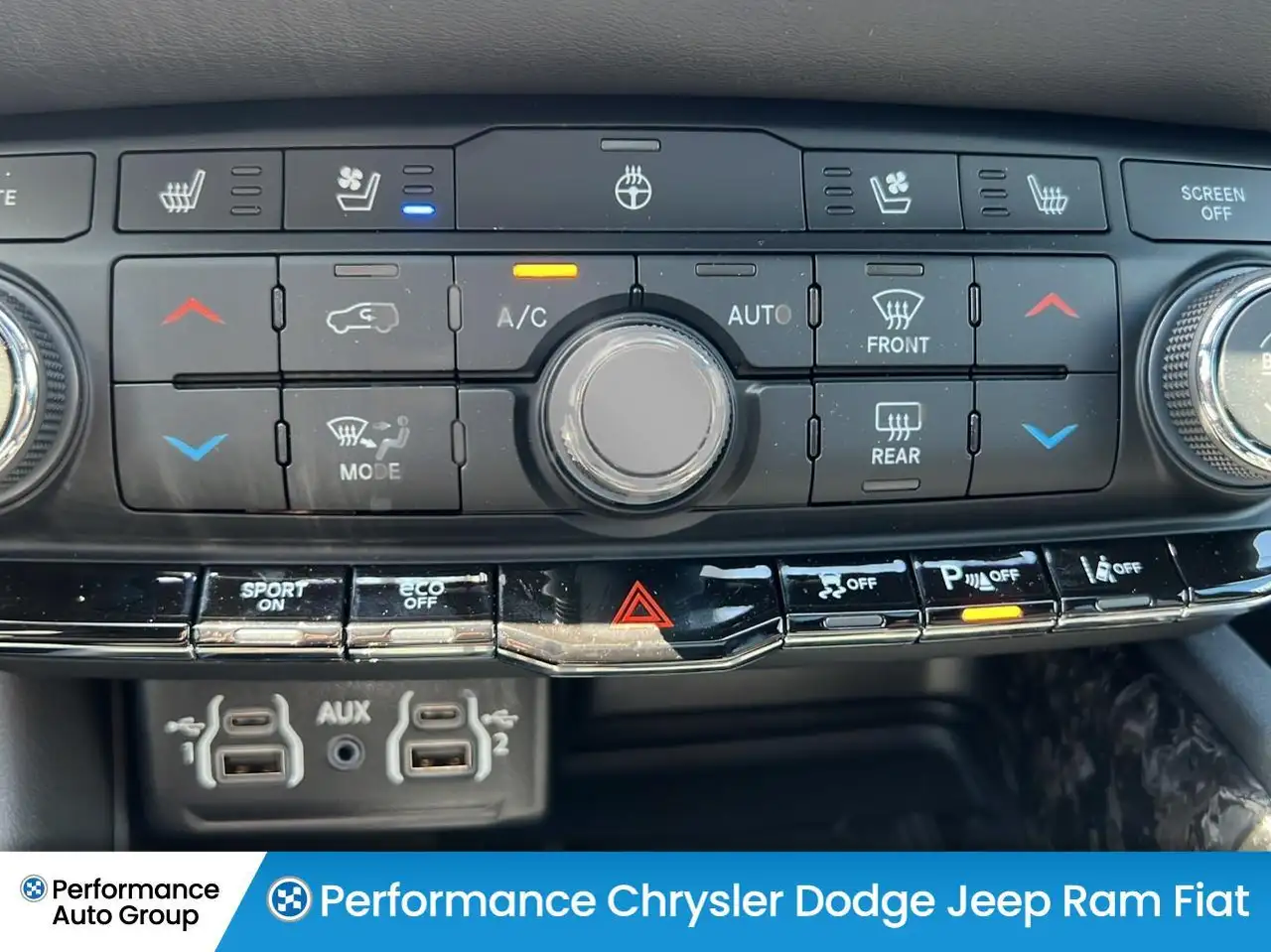 Dodge Durango снимка Dodge Durango