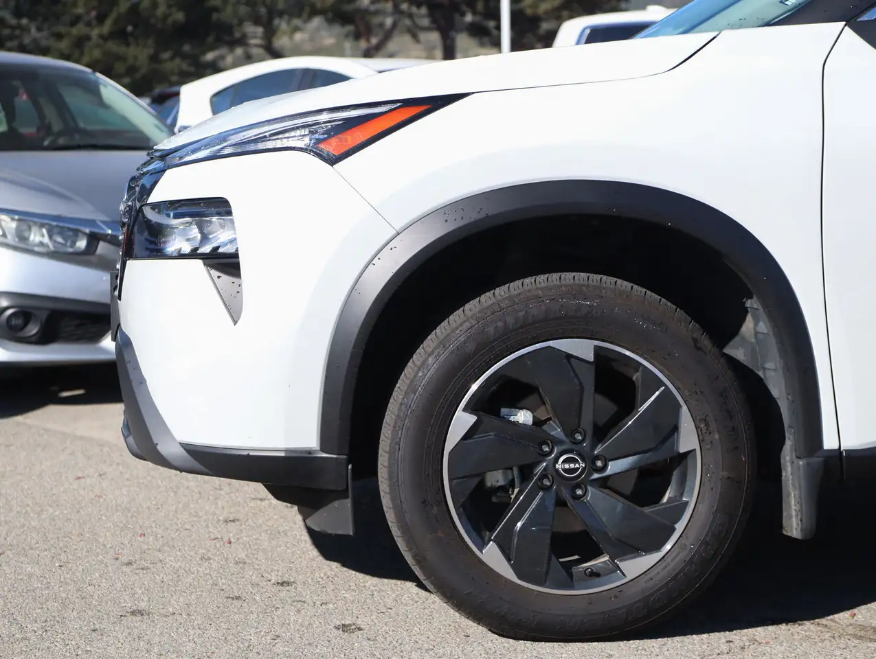 Nissan Rogue снимка Nissan Rogue