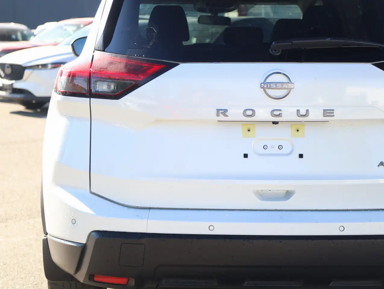 Nissan Rogue снимка Nissan Rogue