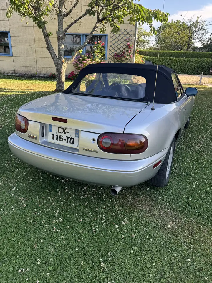 Mazda MX-5 MX5 Cabriolet 1.6i, foto 3