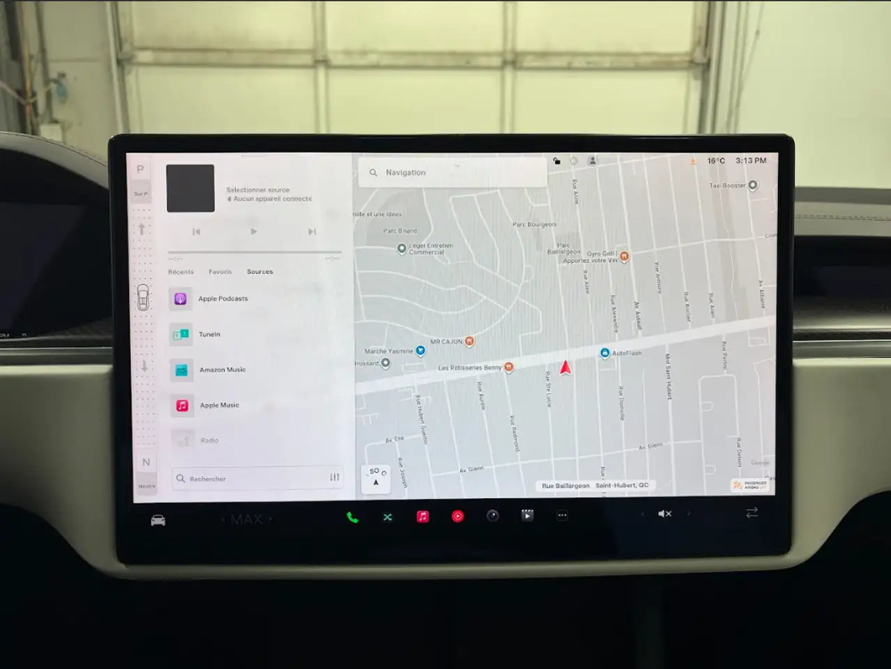 Tesla Model X снимка Tesla Model X