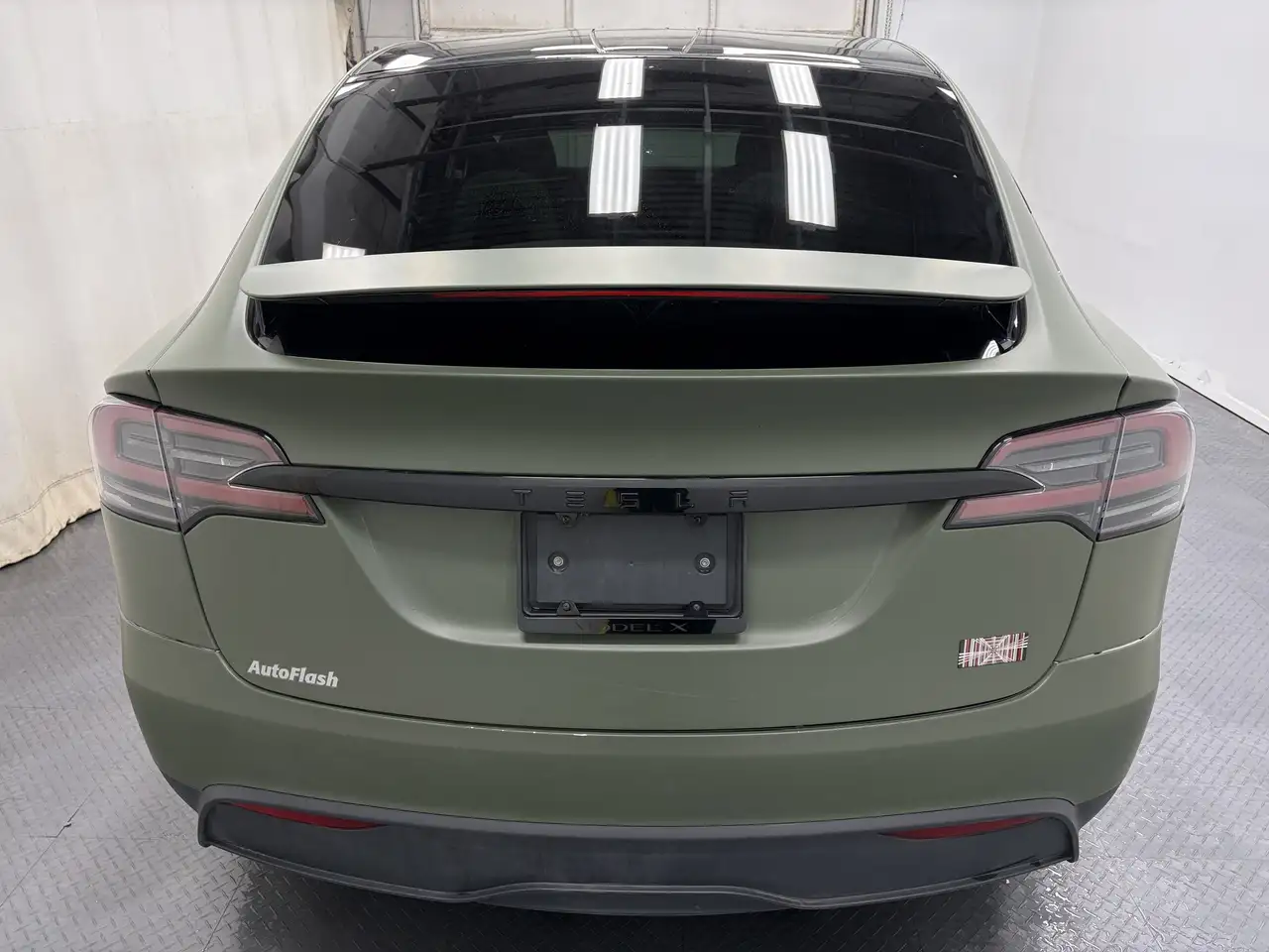 Tesla Model X снимка Tesla Model X