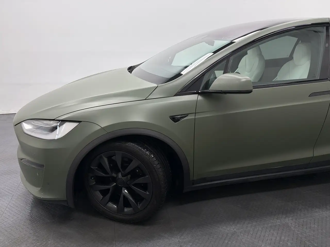 Tesla Model X снимка Tesla Model X