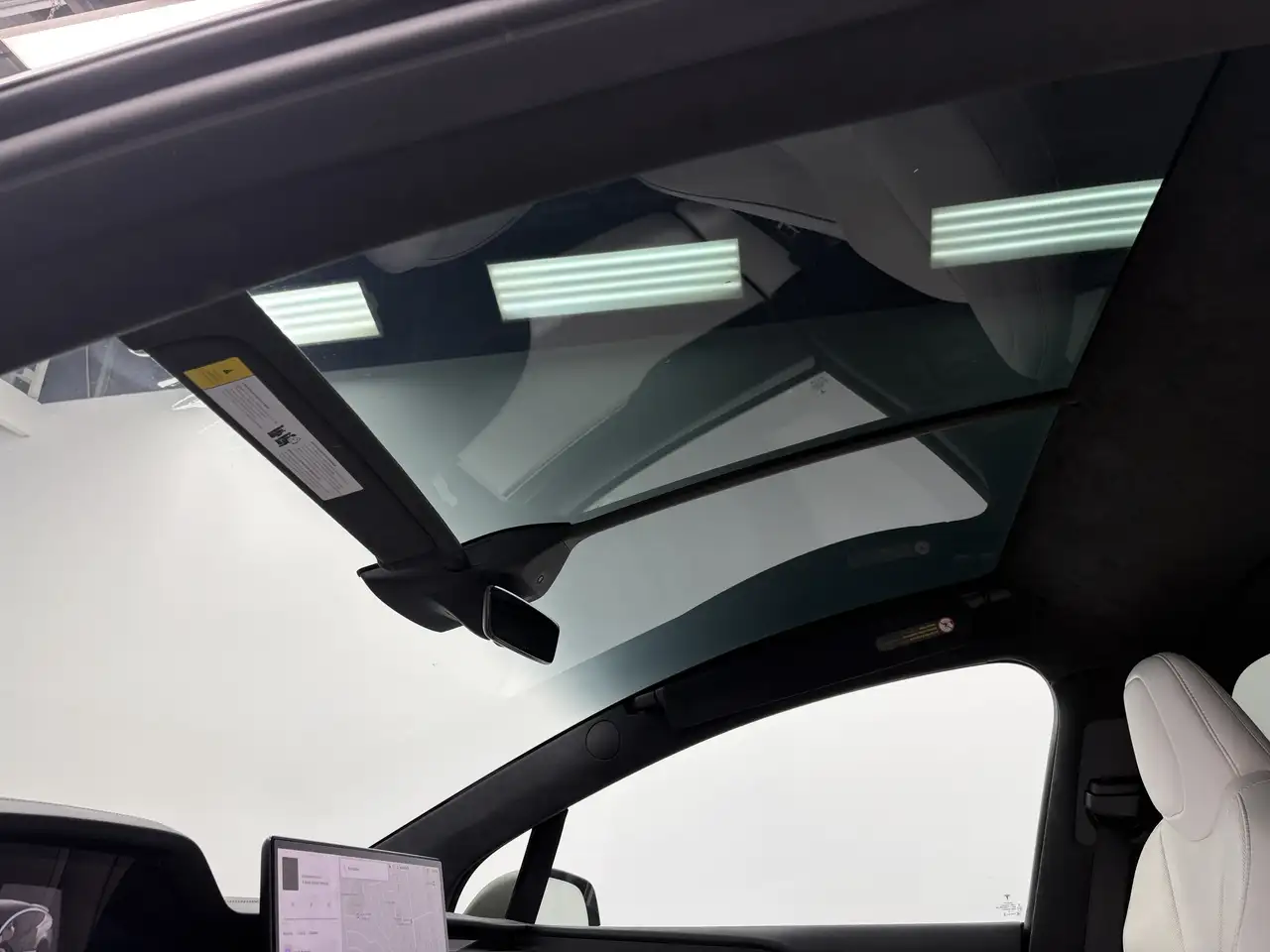 Tesla Model X снимка Tesla Model X