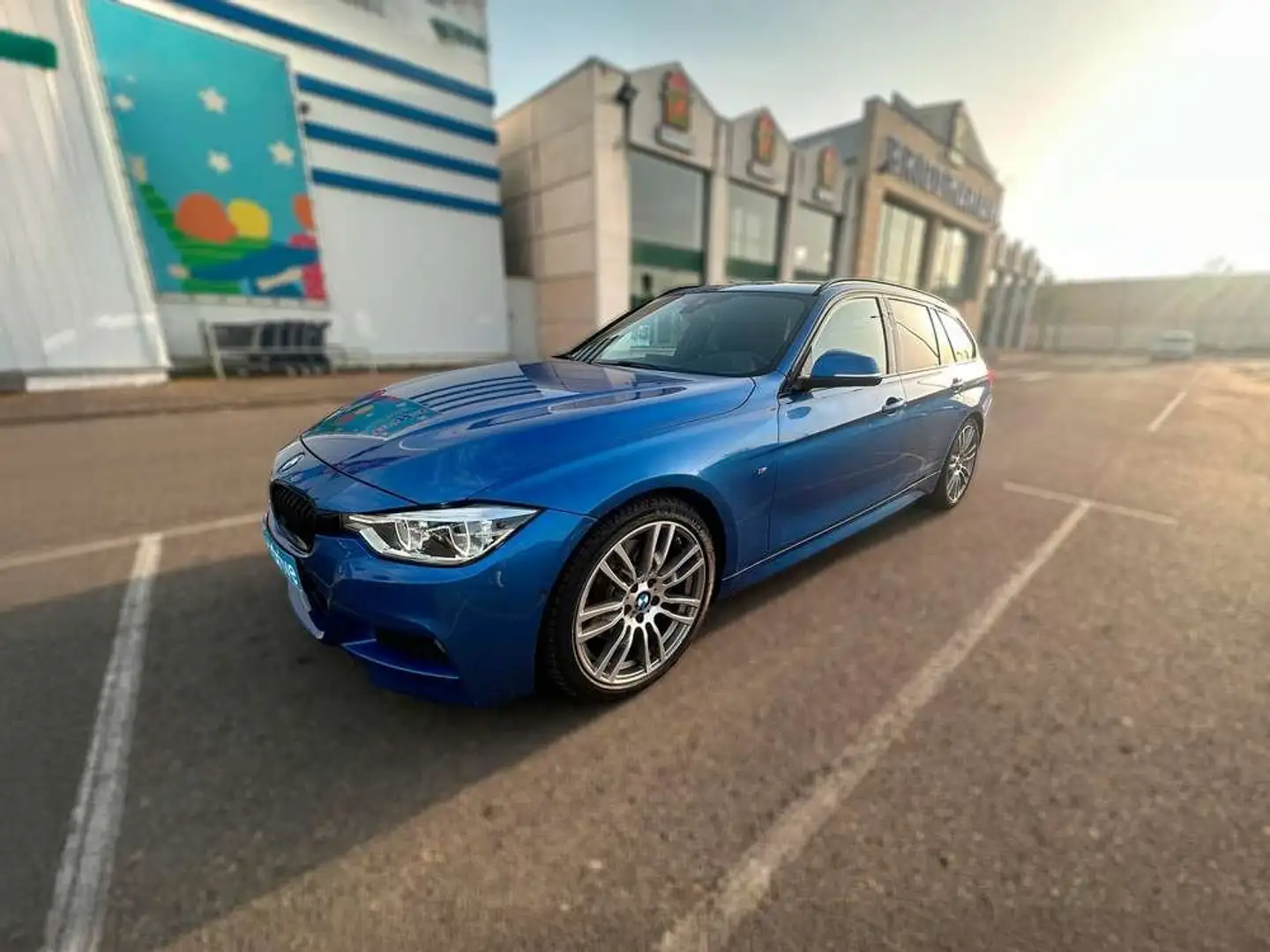BMW 320 320dA Touring Azul - 2