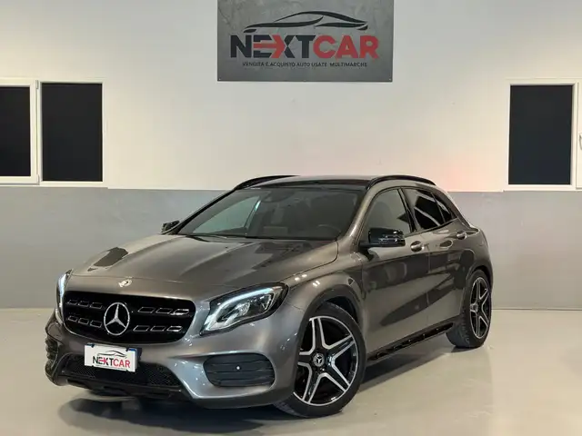 Mercedes-Benz GLA 200 d AMG Premium Automatico !