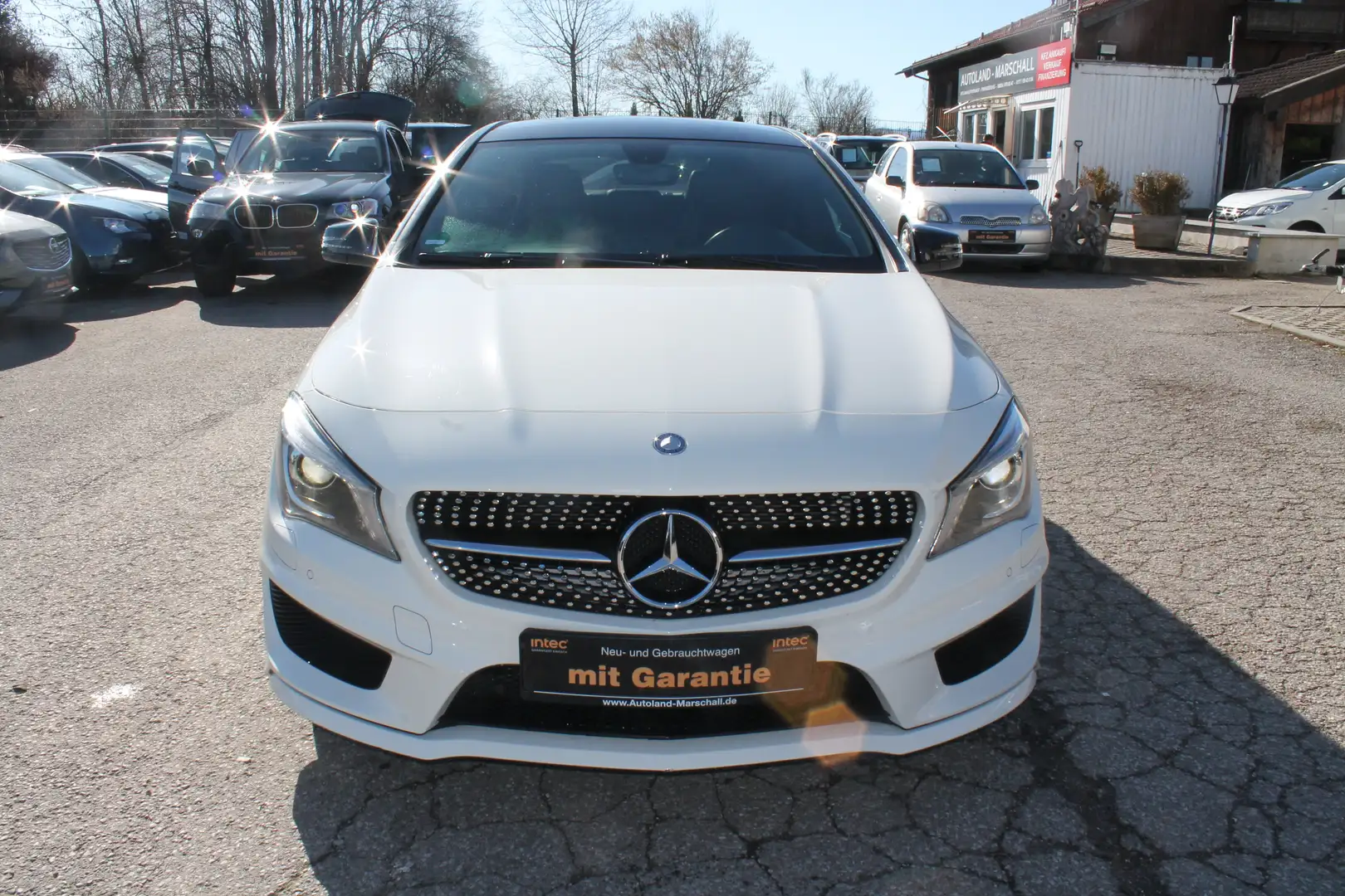 Mercedes-Benz CLA 200 AMG-LINE XENON PANORAMA RFK AHK Weiß - 2
