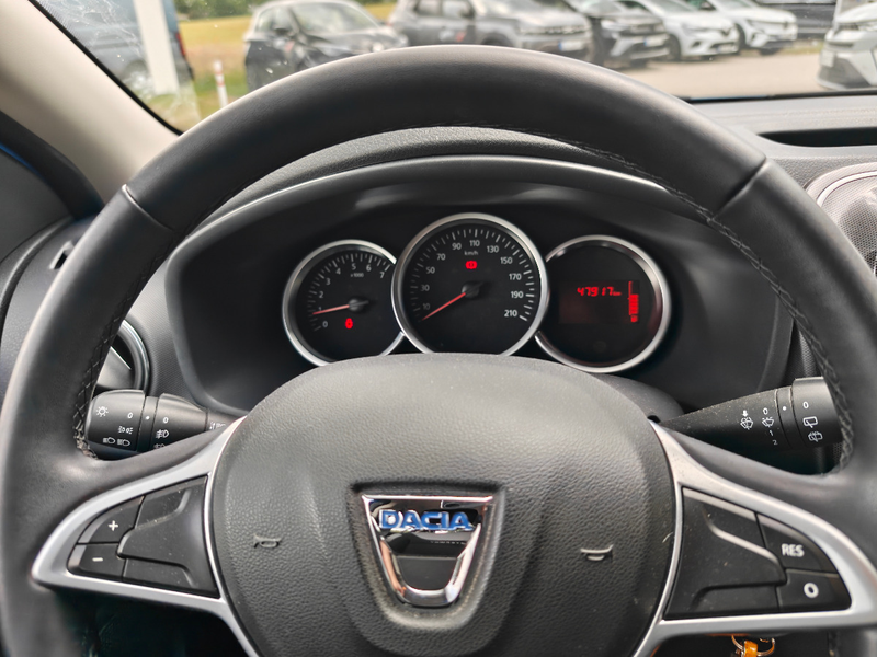 Dacia Sandero II (10.2012->) Stepway Prestige — photo 9