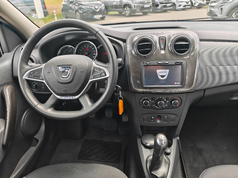 Dacia Sandero II (10.2012->) Stepway Prestige — photo 8