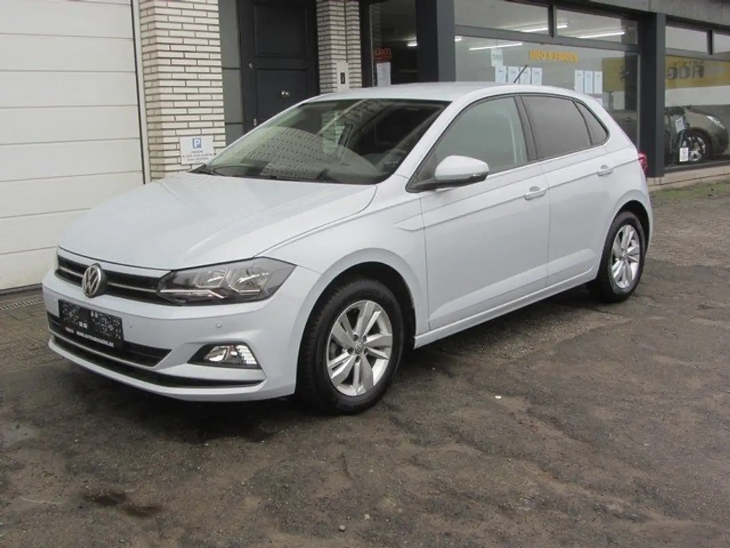 Volkswagen Polo 1.0i **Touch Screen & Camera**, Garantie, Service Zilver - 1