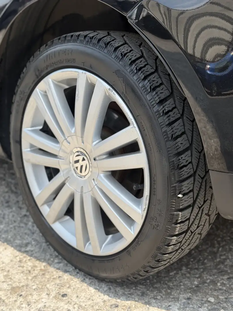 Volkswagen Touran 2.0 tdi Trendline dsg - 1
