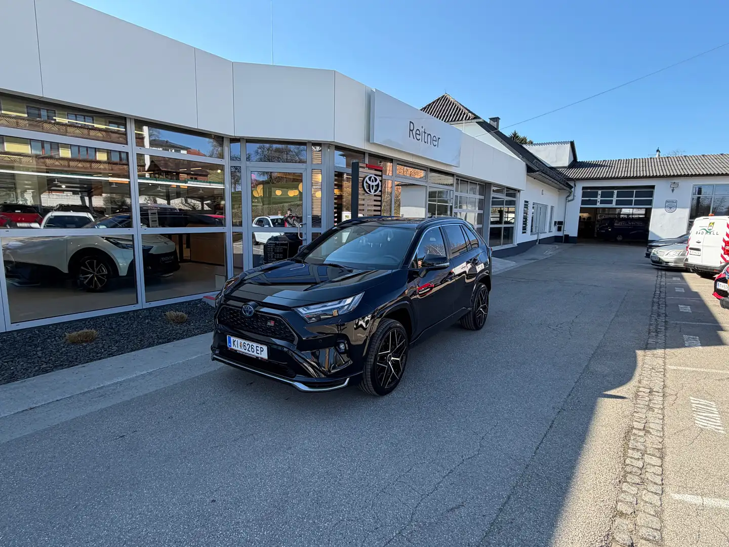 Toyota RAV 4 RAV4 2,5 Hybrid PHEV Exekutive AWD Schwarz - 1