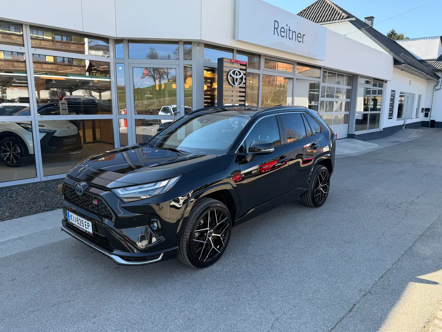 Toyota RAV 4 RAV4 2,5 Hybrid PHEV Exekutive AWD Schwarz - 2