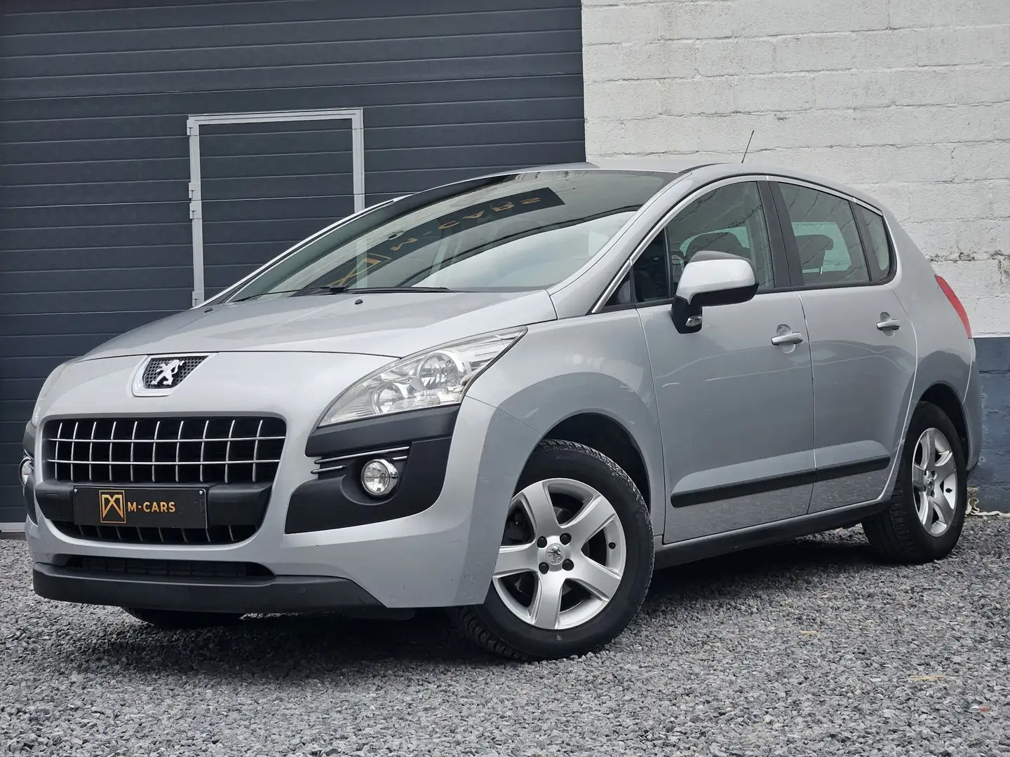 Peugeot 3008 107000km !!! 1 er propriétaire Stříbrná - 1