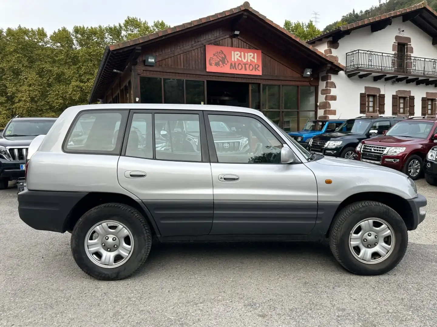 Toyota RAV 4 VX Argent - 1