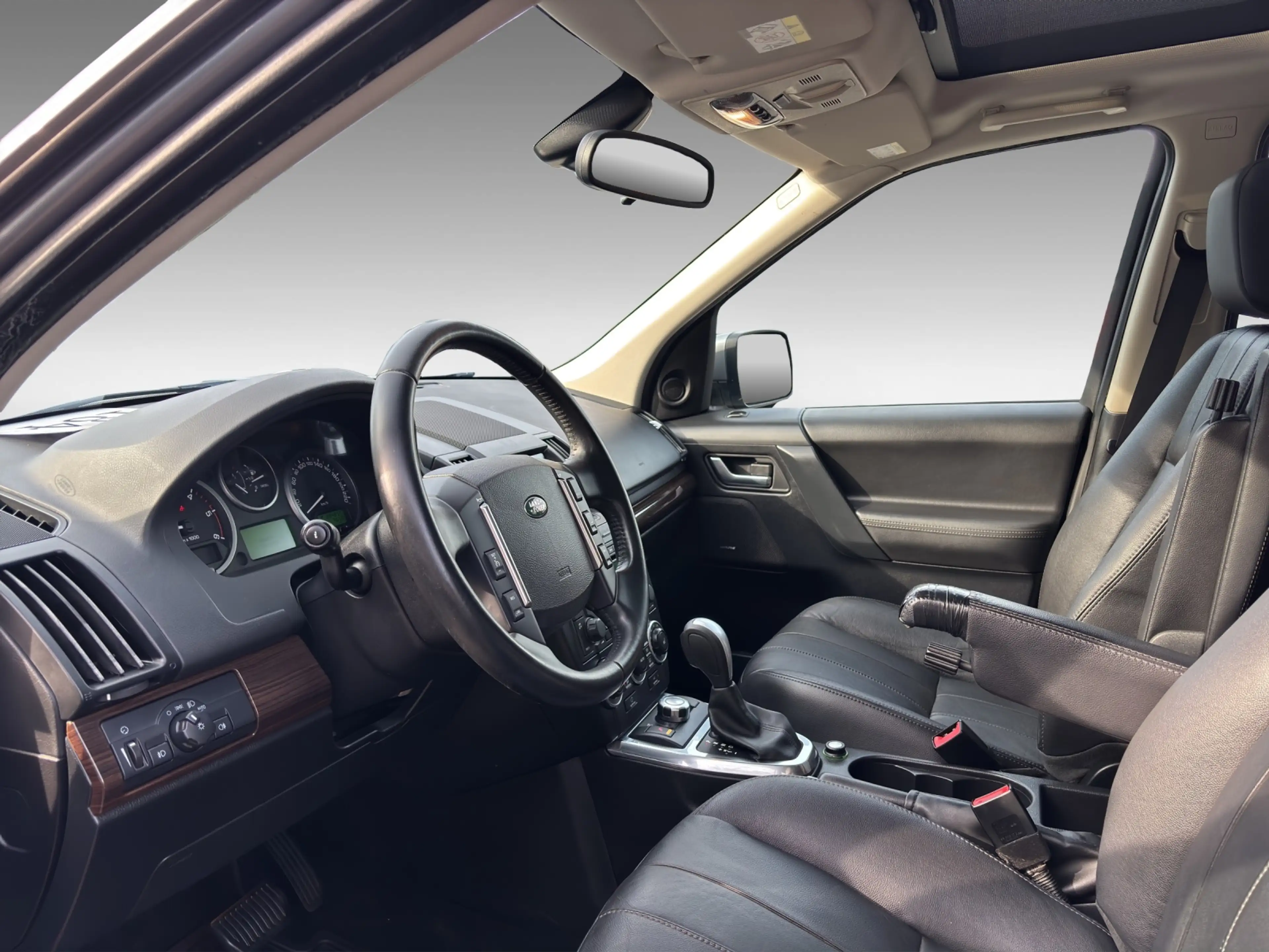 Land Rover Freelander HSE Autom. Leder Navi Pano Xenon MwSt — photo 5
