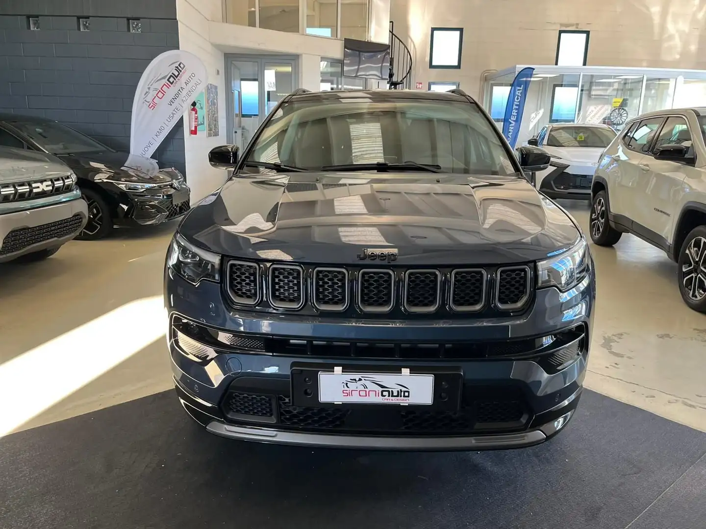 Jeep Compass Compass 1.5 Turbo T4 130 CV MHEV 2WD Summit Azul - 2