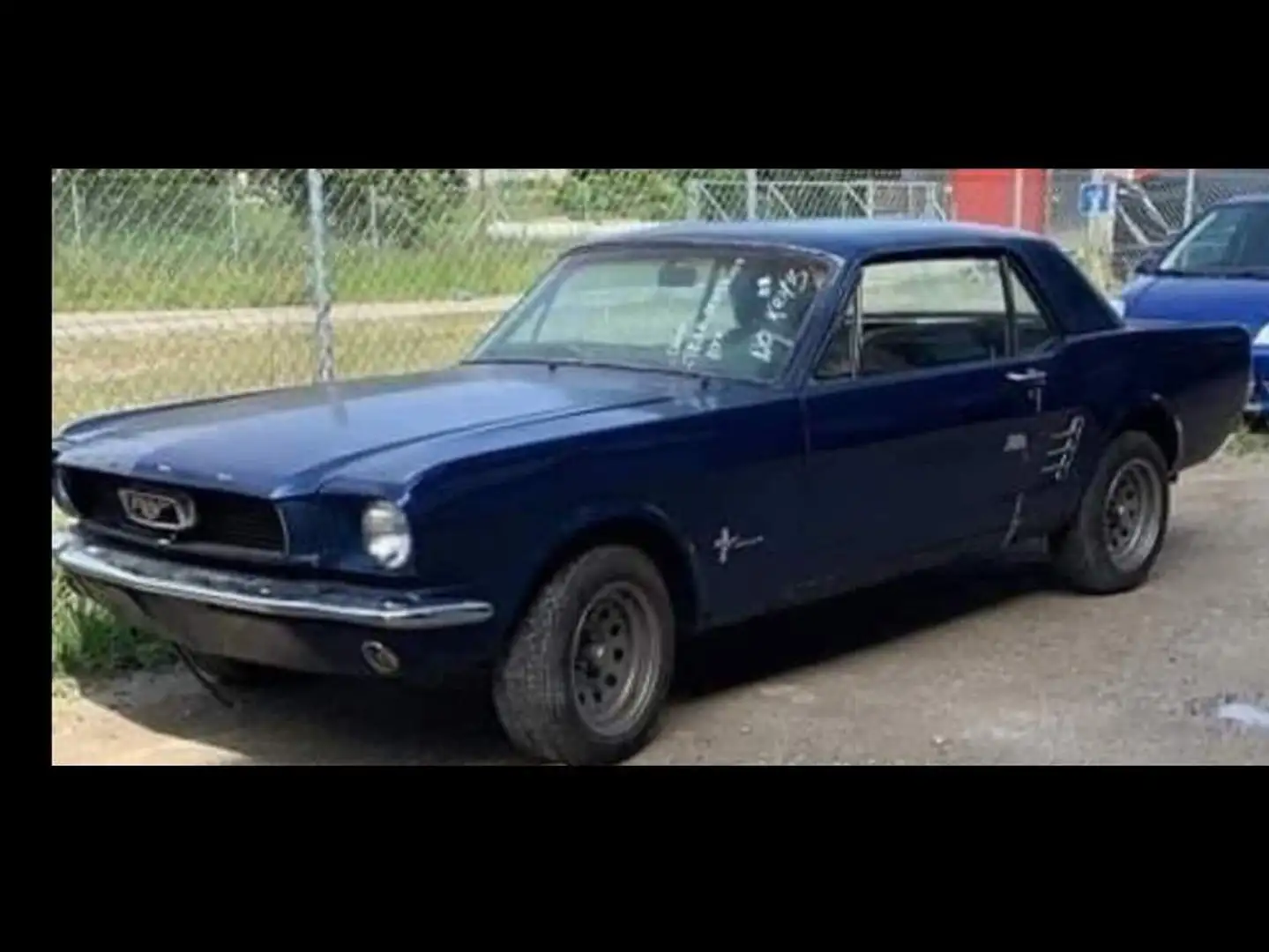 Ford Mustang Blau - 1