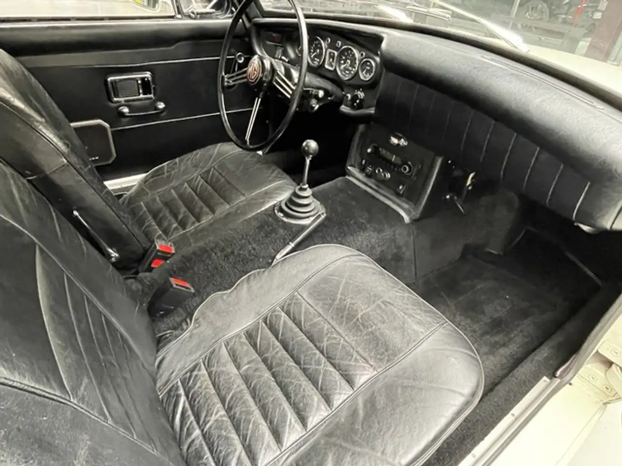MG MGB -GT 1800, foto 12