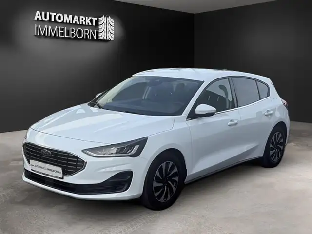 Ford Focus view 4