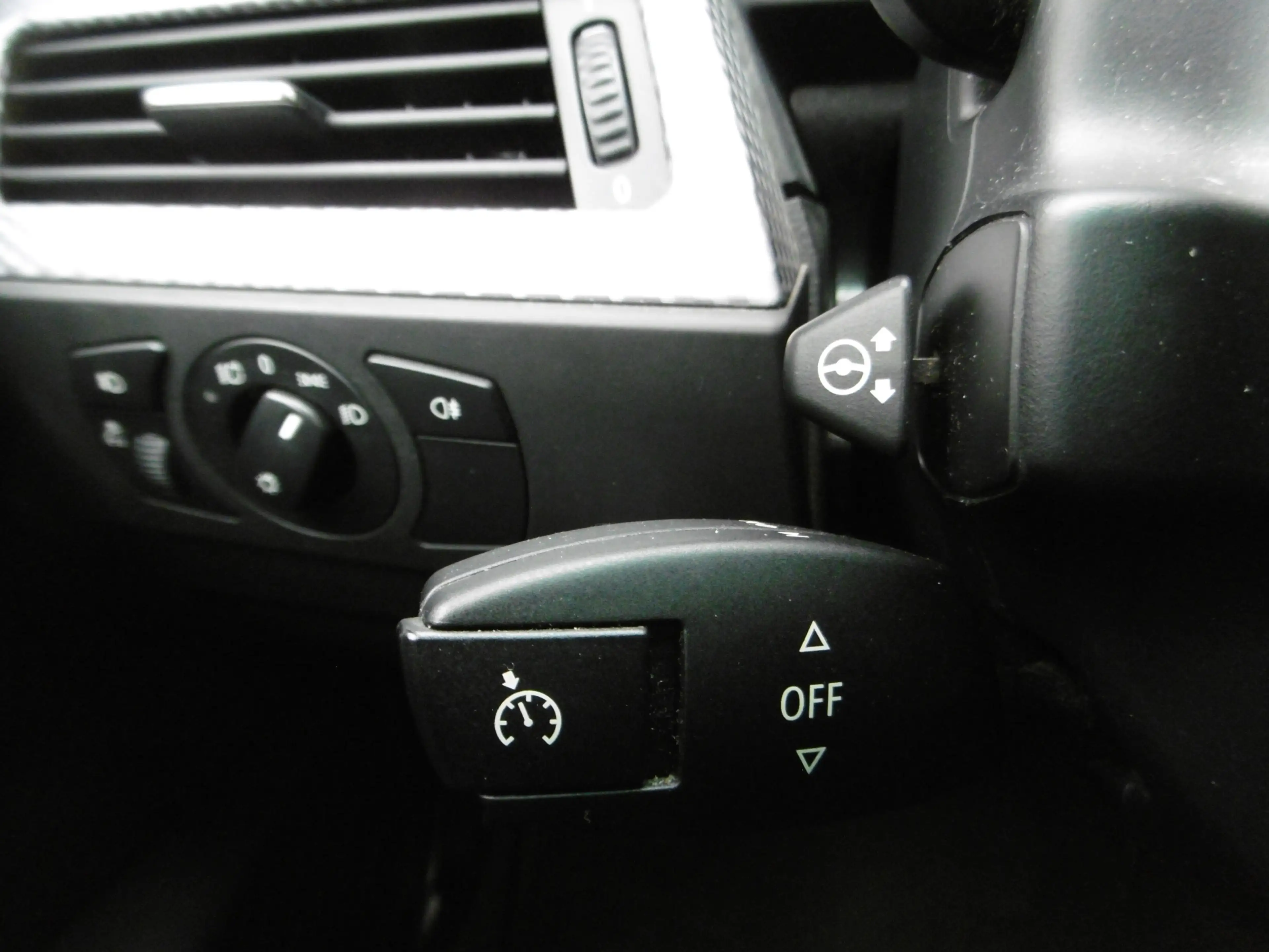 BMW 525 iA M-Sportpaket Leder Nav Xen SSD PDC 1.Hand — photo 10
