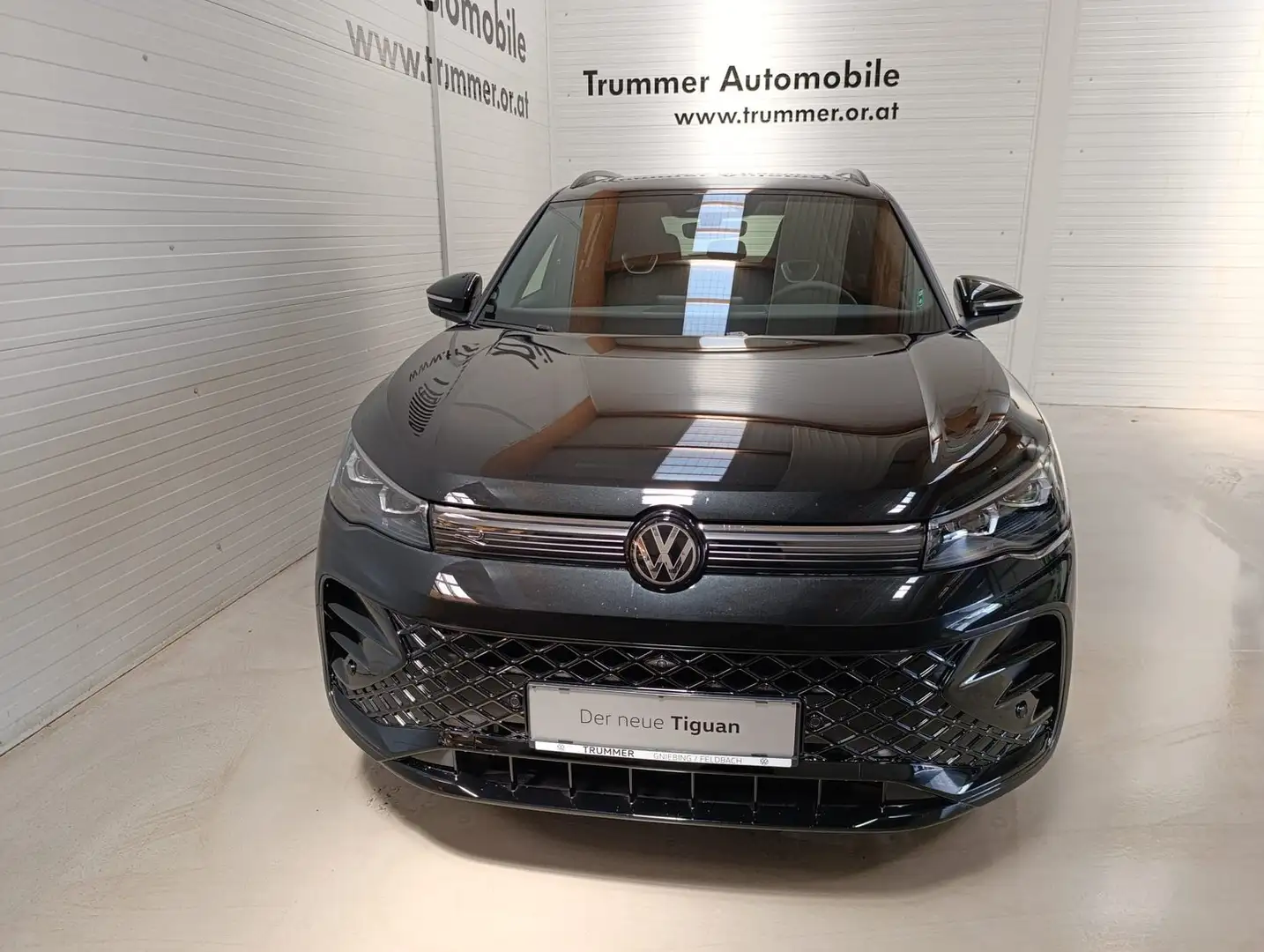 Volkswagen Tiguan Sport TDI DSG Schwarz - 2