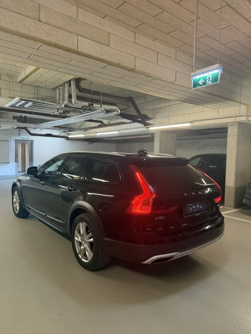 Volvo V90 Cross Country D4 AWD Geartronic - 2