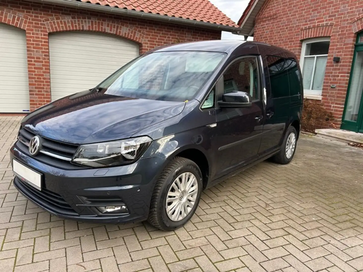 Volkswagen Caddy 1.2 TSI trendline,SHZ,AHK,PDC Blau - 1