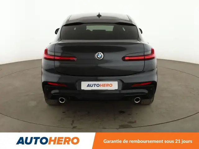 BMW X4 view 5