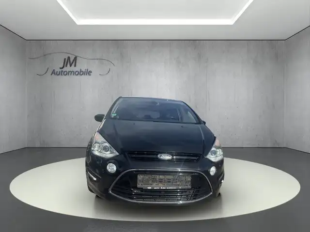 Ford S-Max view 2