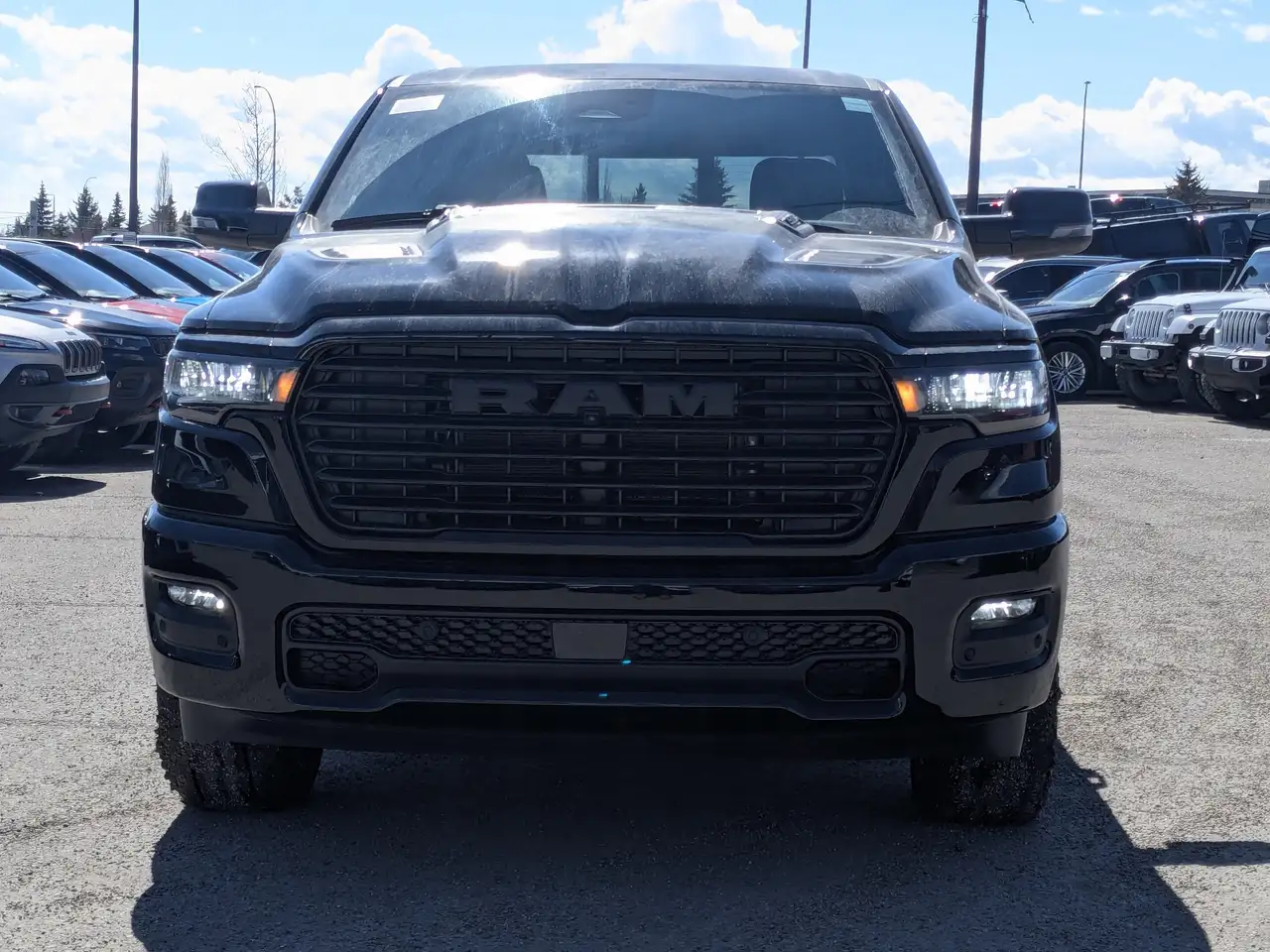 RAM 1500 снимка RAM 1500