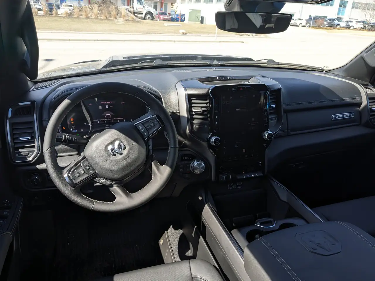 RAM 1500 снимка RAM 1500