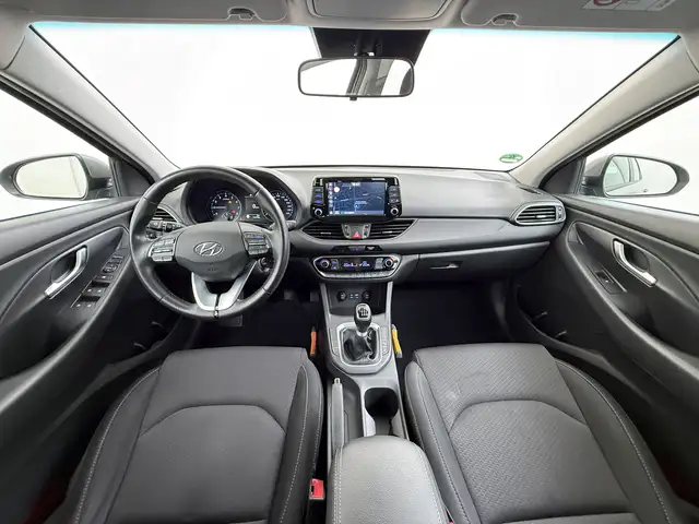 Hyundai I30 view 3