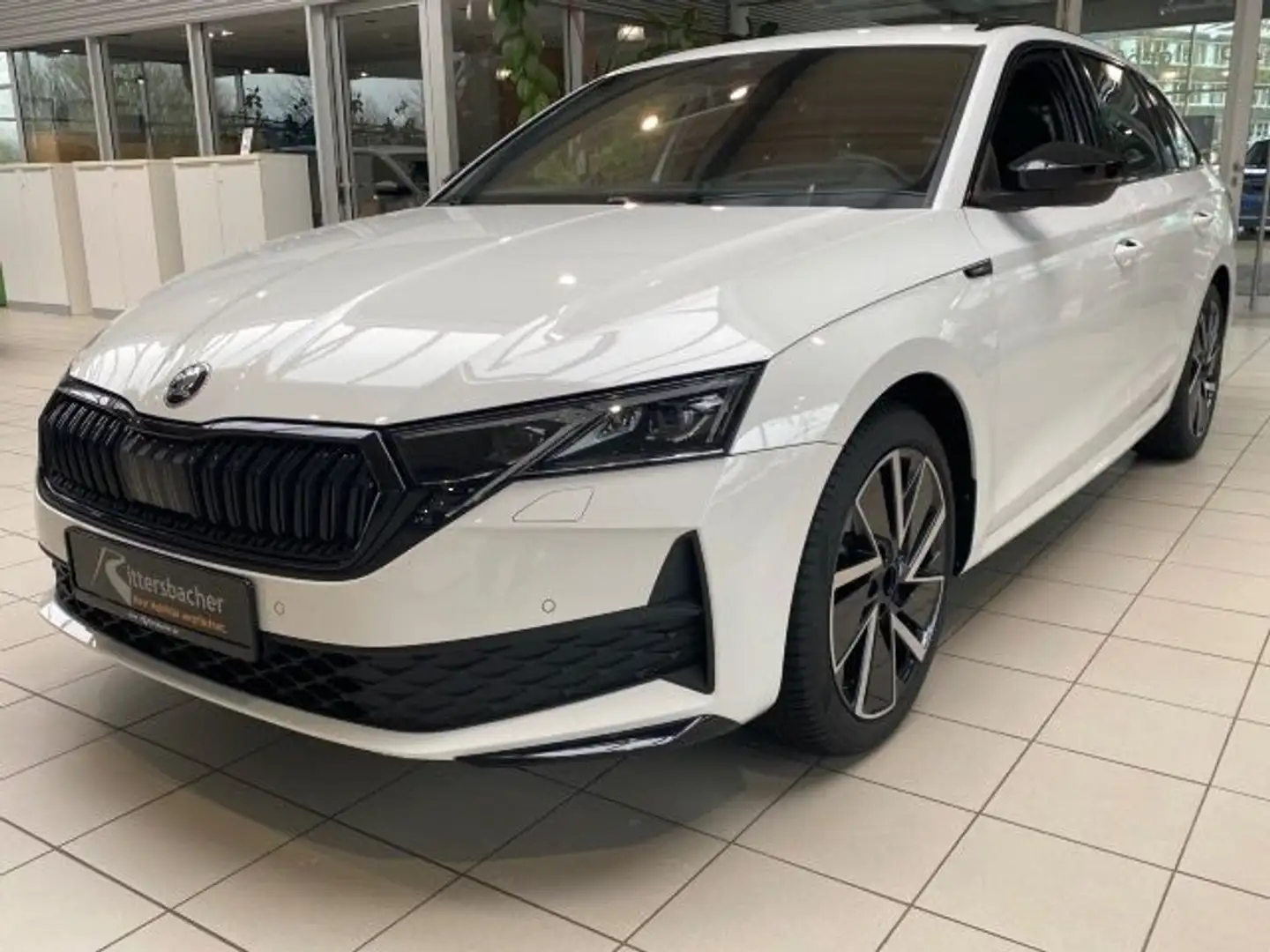 Skoda Octavia Combi Sportline 1,5 TSI 110 kW 7-Gang-DS Weiß - 2