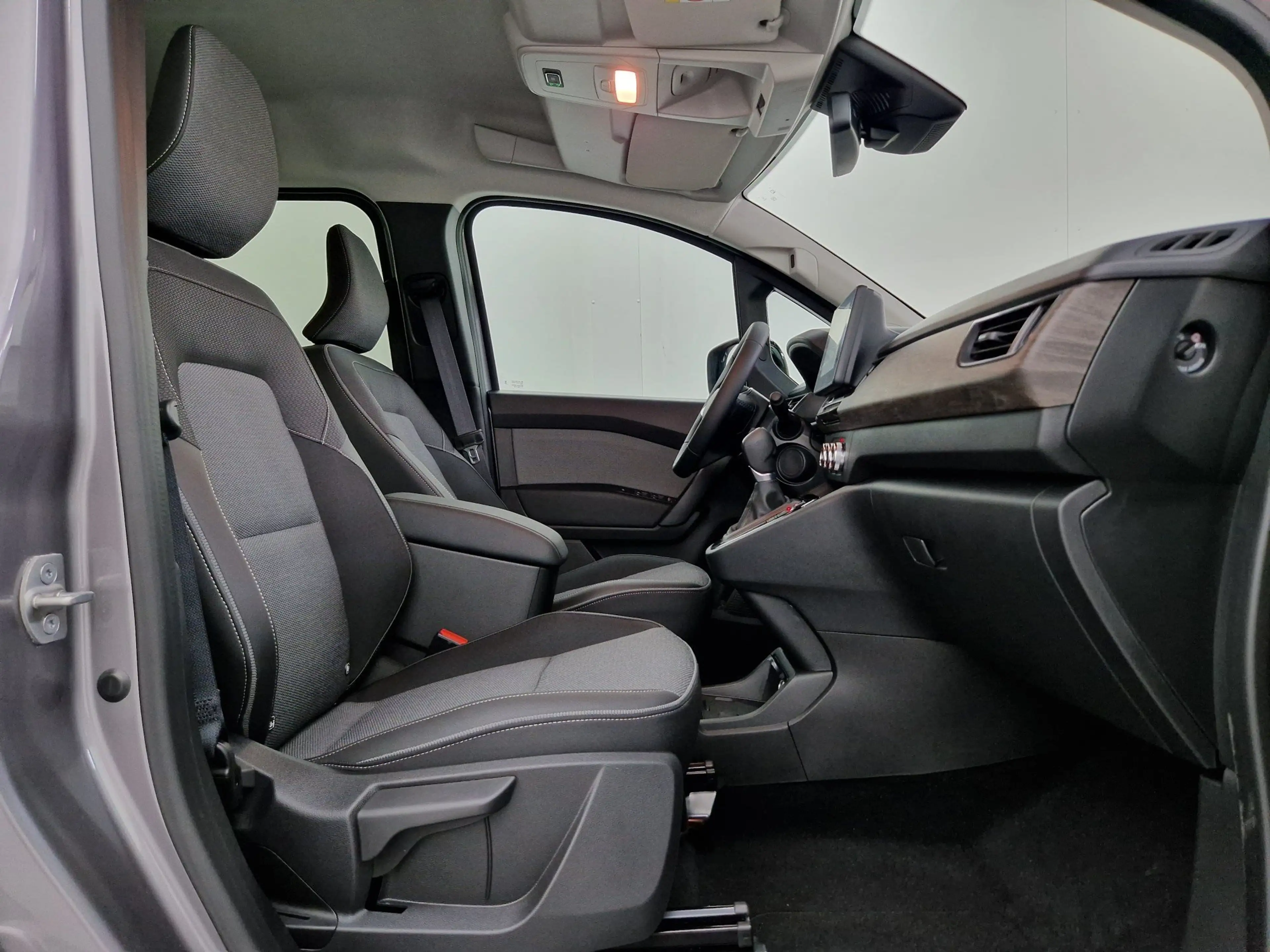 Renault Kangoo Grand Kangoo Techno TCE 130 EDC L2 — photo 12