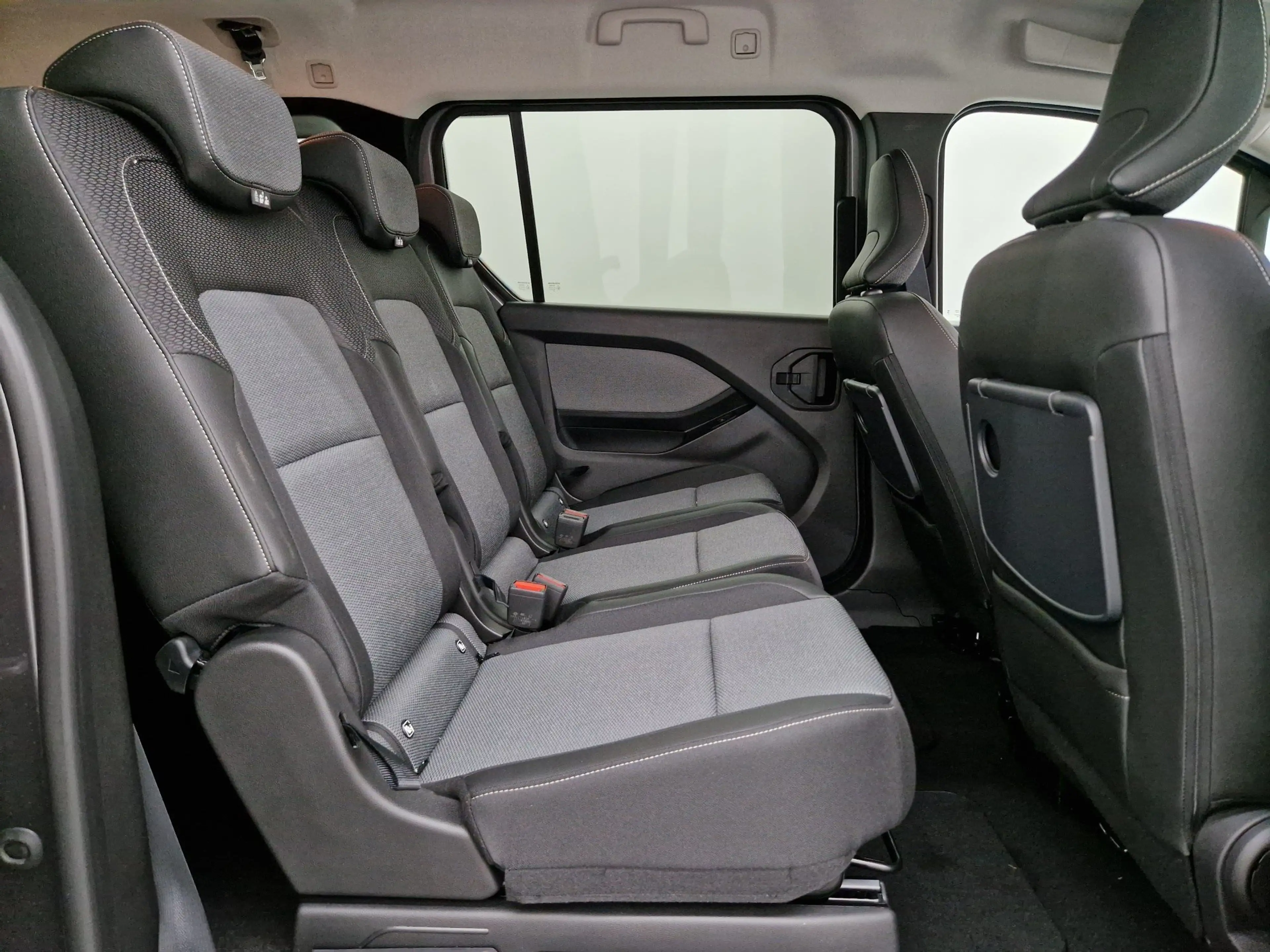 Renault Kangoo Grand Kangoo Techno TCE 130 EDC L2 — photo 11