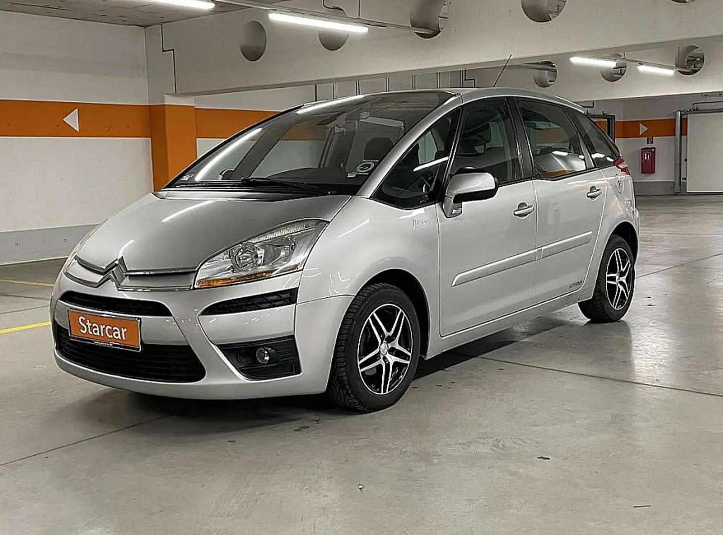 Citroen C4 Picasso 1,6 eco HDi FAP Grau - 1