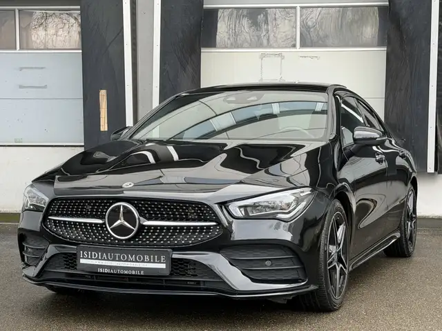 Mercedes-Benz CLA 220 D AMG Night LED MBUX Pano Standheizung