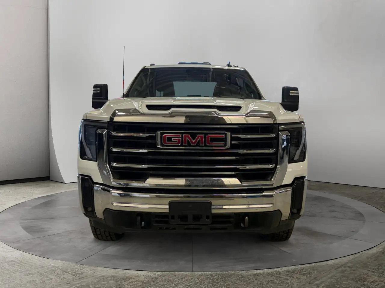 GMC Sierra 3500HD снимка GMC Sierra 3500HD