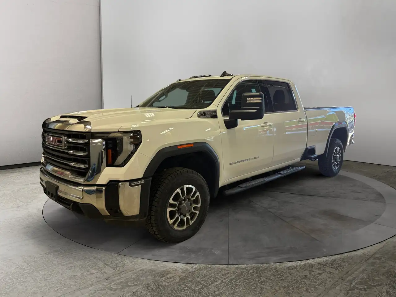 GMC Sierra 3500HD снимка GMC Sierra 3500HD