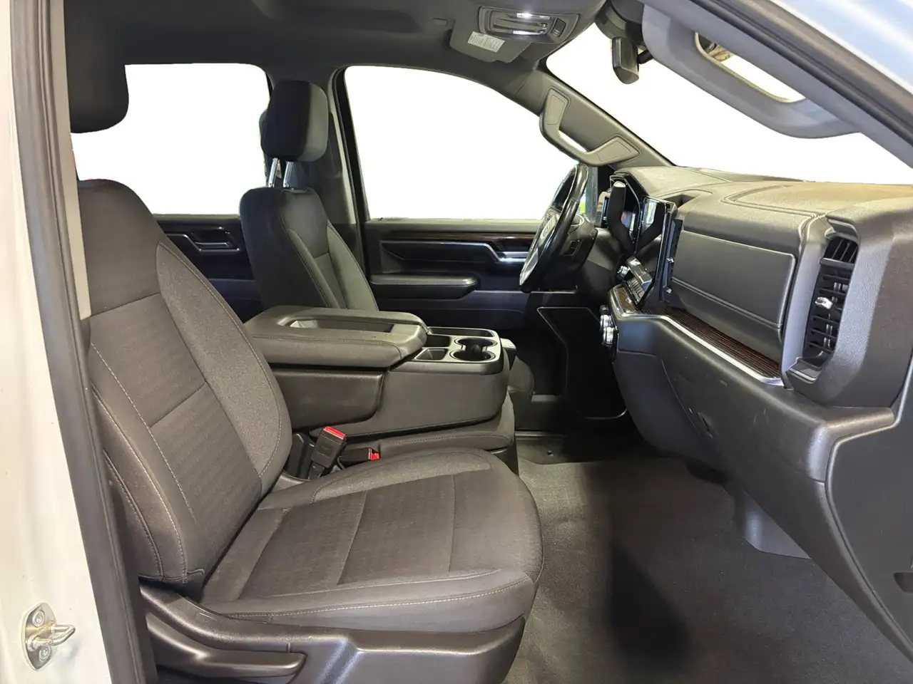 GMC Sierra 3500HD снимка GMC Sierra 3500HD