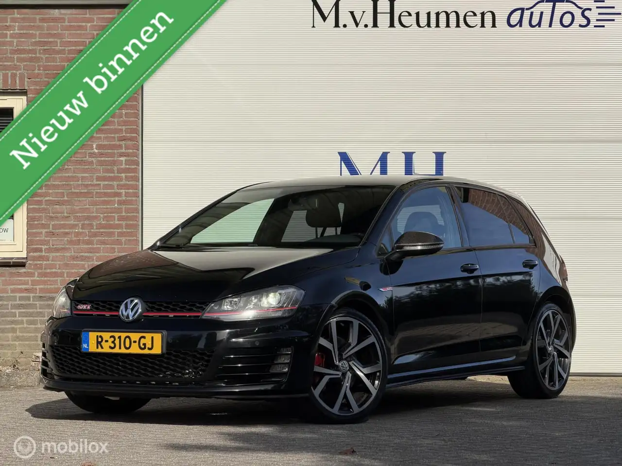 Volkswagen Golf GTI