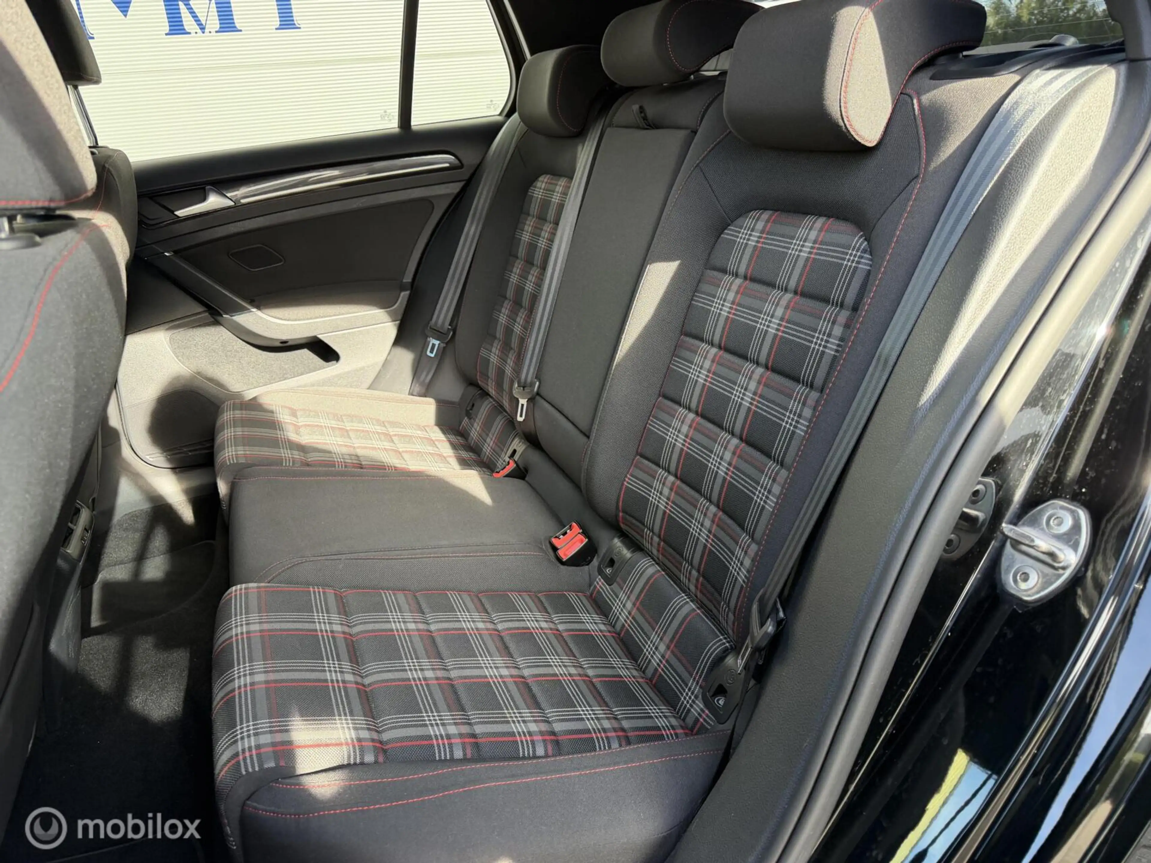 Volkswagen Golf GTI 2.0 TSI DSG Performance CarPlay Stoelverwarming — photo 17
