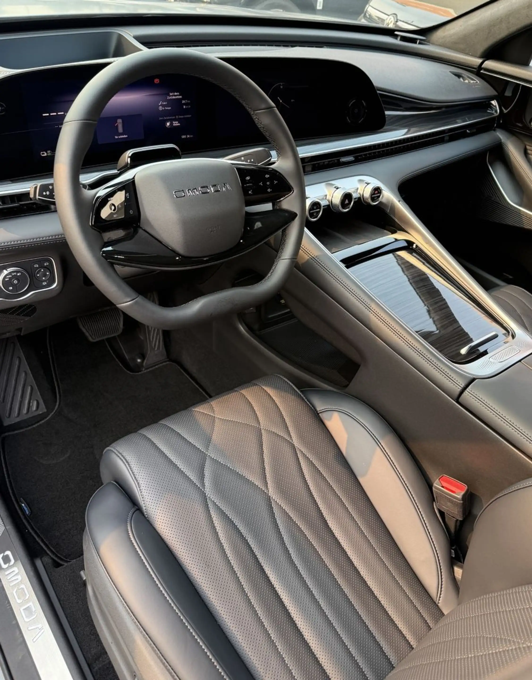 Omoda 9 1.5 TGDI PHEV Premium Pano Leder HUD VORLAUF — photo 15