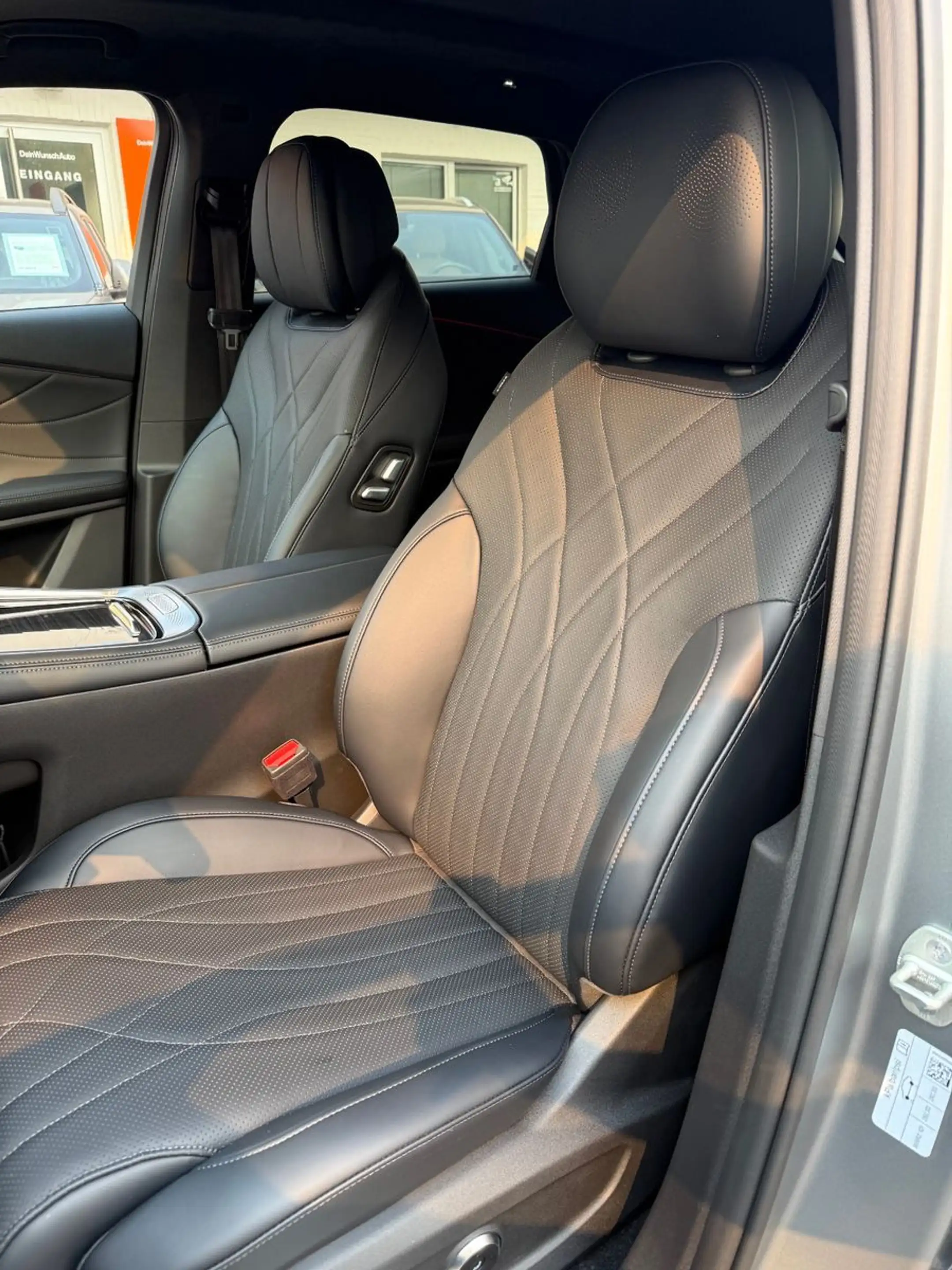 Omoda 9 1.5 TGDI PHEV Premium Pano Leder HUD VORLAUF — photo 11